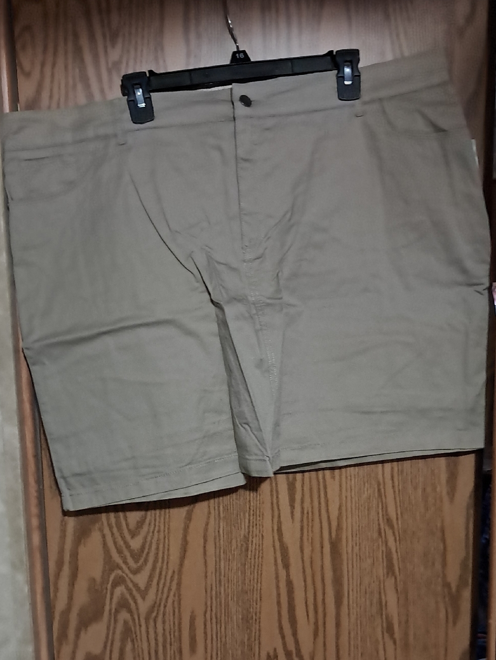 croft & barrow Men’s Flat-Front Khaki Shorts Size 20W